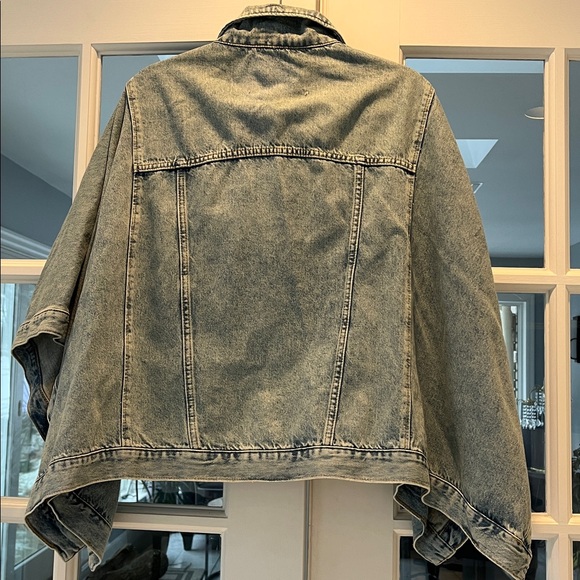PILCRO - The Weston Cape Denim Boyfriend Jacket - Sz L/XL - Picture 6 of 6